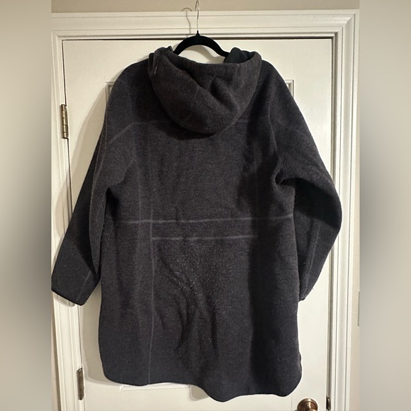 LL Bean WoolTek Coat Women's Plus
Size: 2x 
Color: Charcoal Heather - Picture 4 of 4